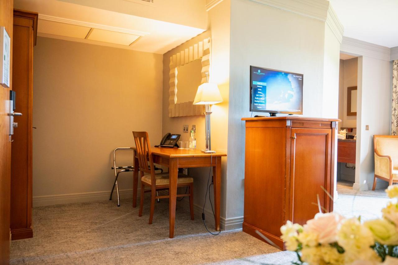 Bryn Meadows Golf, Hotel & Spa Blackwood  Kültér fotó